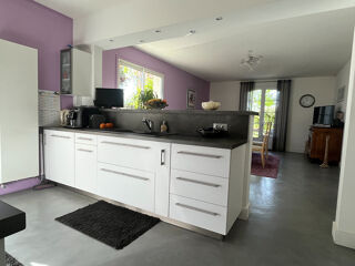  Maison  vendre 7 pices 210 m