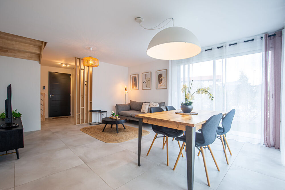 Vente Appartement AGENCE IMMOBILIERE LAFORET - SILLINGY - PROGRAMME NEUF - APPARTEMENT T4 DUPLEX de 86m² - JARDIN - TERRASSE - BOX - CELLIER - A P Sillingy