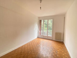  Appartement à louer 2 pièces 45 m²