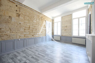  Appartement à louer 3 pièces 98 m²