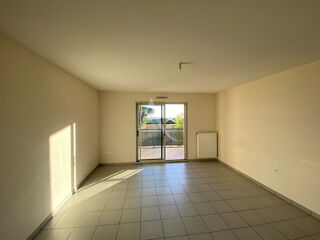  Appartement à louer 3 pièces 65 m²
