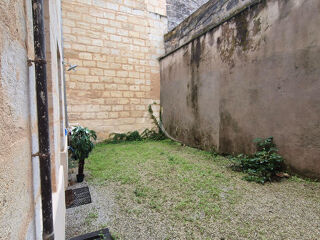  Immeuble  vendre 10 pices 366 m