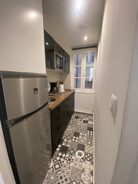   Grand Studio meubl� centre ville La Rochelle Bail �tudiant Appartement - 1 pi�ce(s) - 29 m�