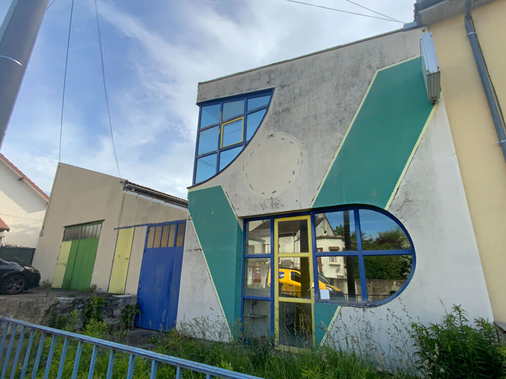   Local d'activit�  1219 m2 