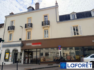  Immeuble à vendre 7 pièces 181 m²