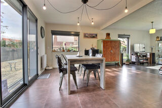  Maison � vendre 8 pi�ces 128 m�