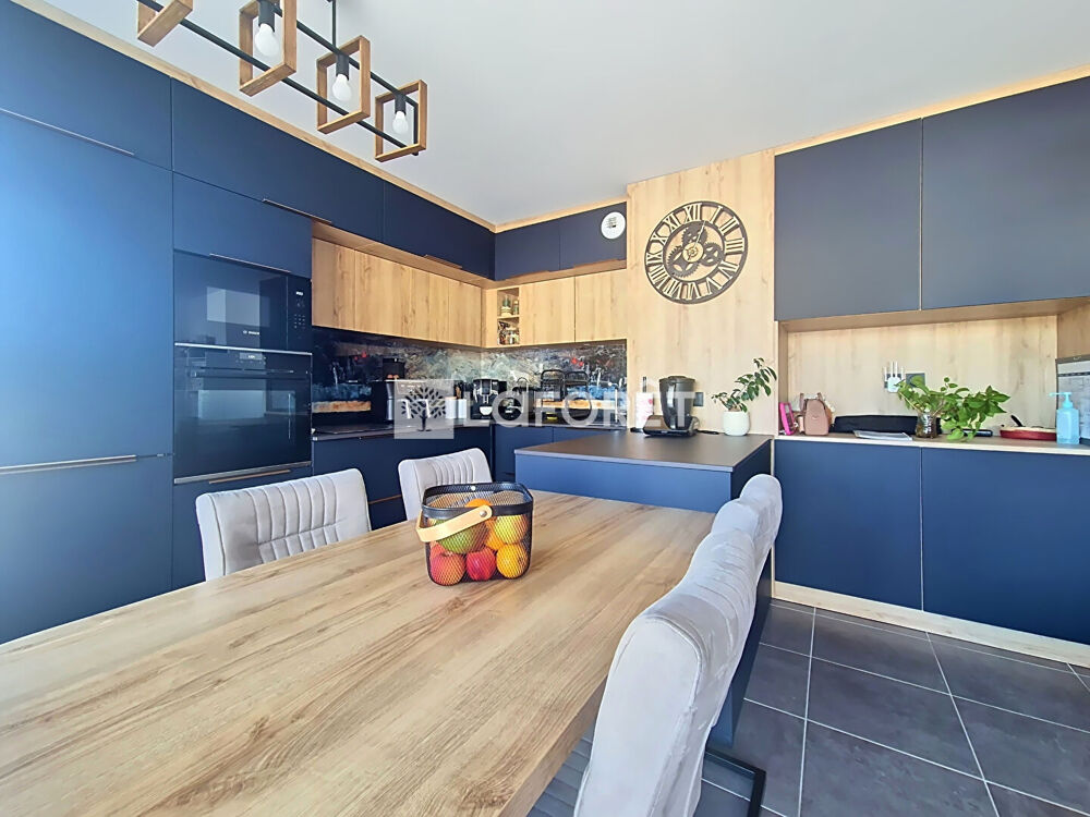 Vente Appartement Appartement Challes Les Eaux 5 pièce(s) 102.15 m2 Challes les eaux