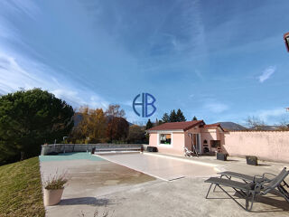  Maison � vendre 9 pi�ces 200 m�