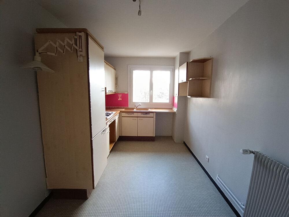 Location Appartement Charmant T1bis à louer à Saint-Foy-Lès-Lyon avec terrasse, cuisine aménagée, séjour lumineux, salle de bain et WC, idéal pour un Sainte foy les lyon