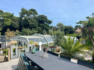  Maison  vendre 9 pices 232 m