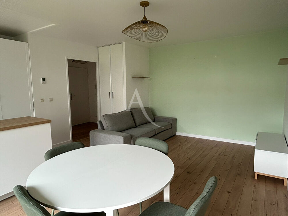 Location Appartement Appartement Bussy Saint Georges 2 pièce(s) + balcon + parking Bussy saint georges