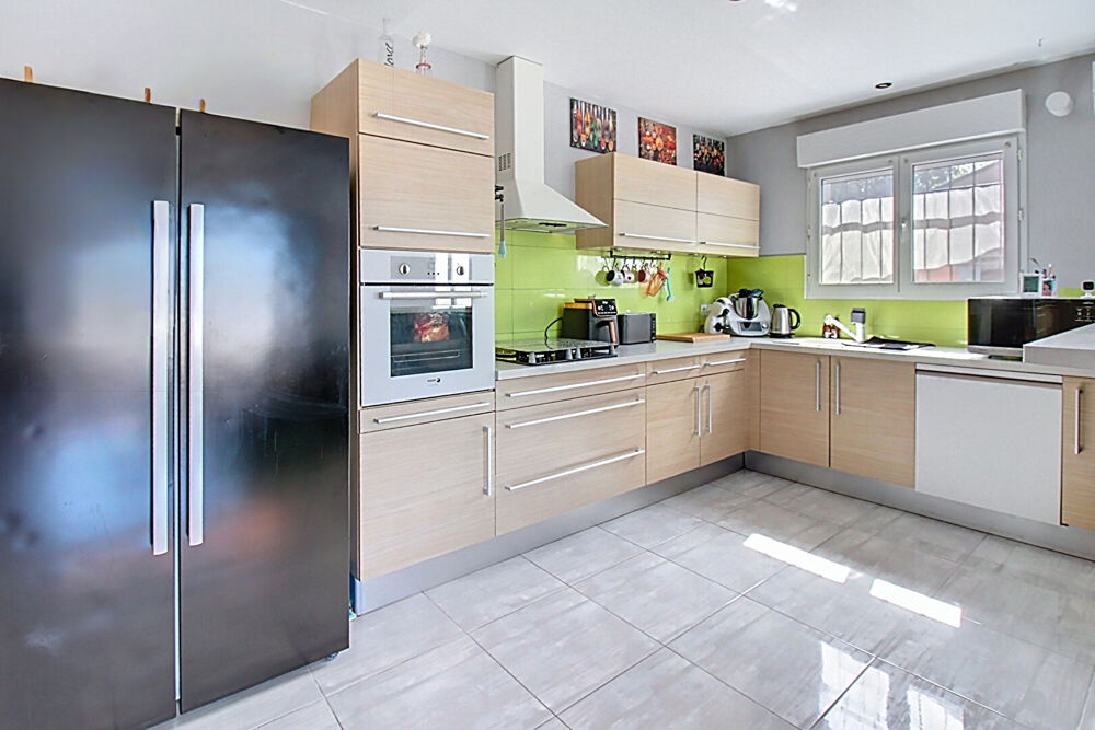 Vente Maison A VENDRE EN EXCLUSIVITE - Maison  de 92m² avec 3 chambres - proche village - garage - piscine - position dominante Vidauban