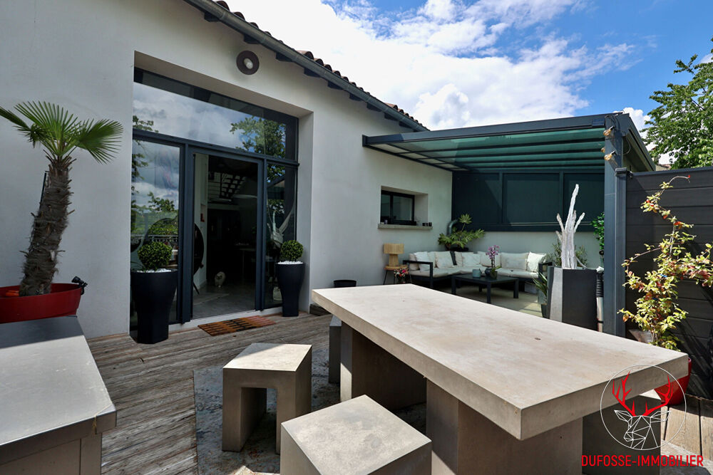� vendre  Maison La Tour-de-Salvagny (69890)
