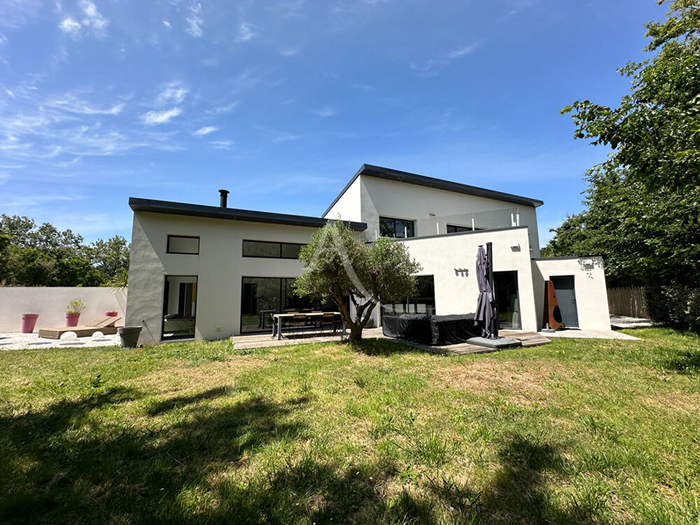  vendre  Maison Saint-Gilles-Croix-de-Vie (85800)