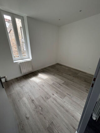  Appartement à louer 3 pièces 48 m²