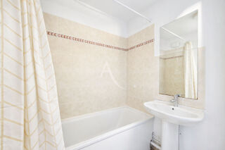  Appartement à vendre 4 pièces 77 m²