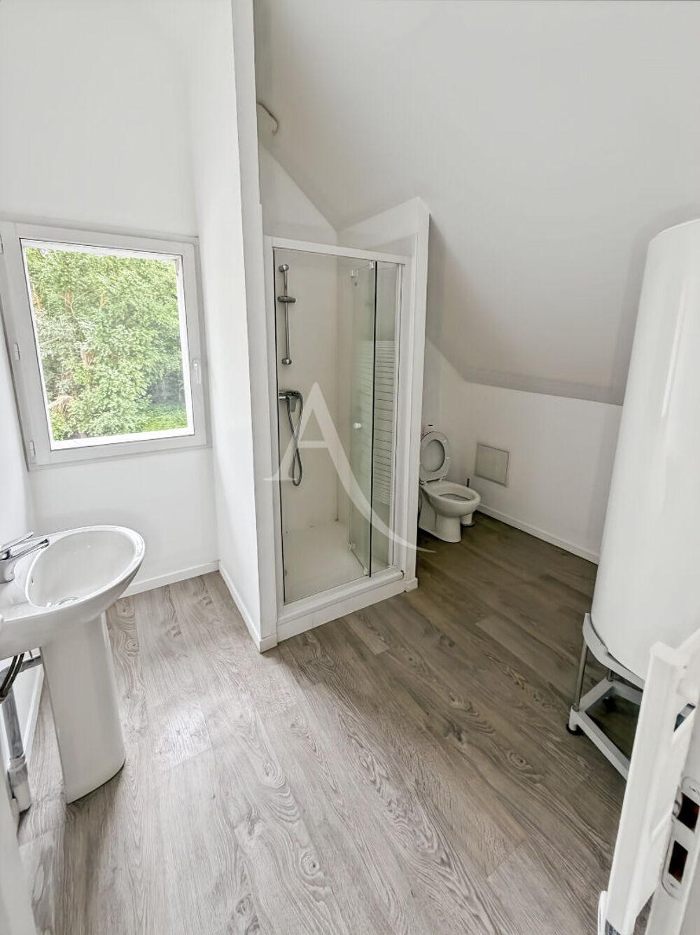 Vente Appartement Bel appartement T2 refait à neuf ? Charme de l'ancien & Faibles charges Secteur privilégié : À seulement 6 minutes de Courdimanc Courdimanche