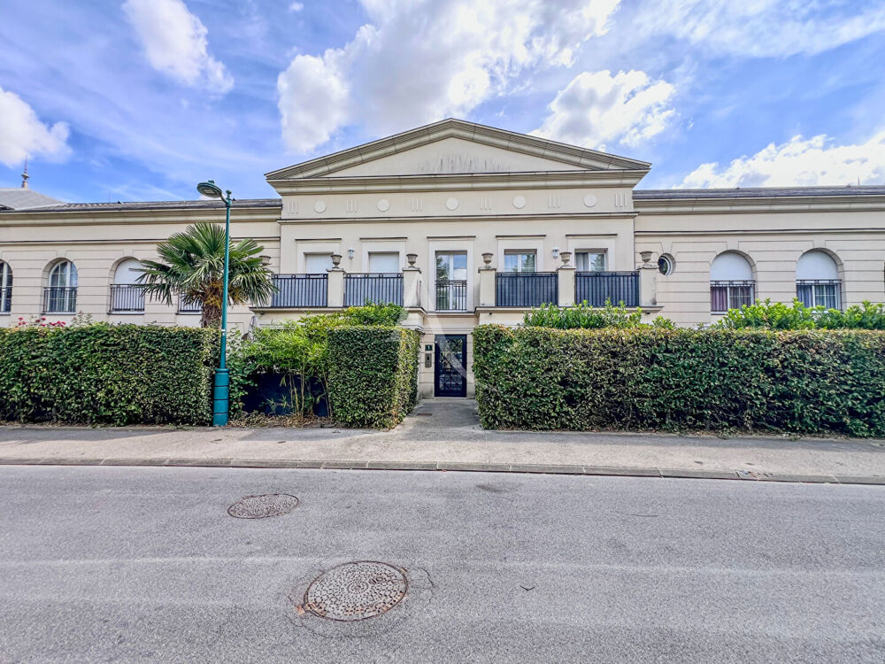 Bailly-Romainvilliers : Appartement 3 pièces avec jardin privatif de 54 m² et grand box