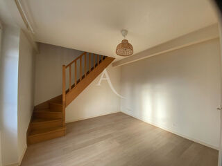  Appartement à louer 2 pièces 35 m²