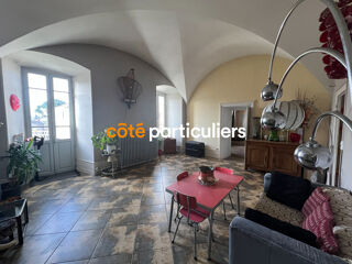  Maison  vendre 8 pices 250 m