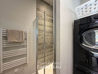  Appartement à louer 6 pièces 102 m²