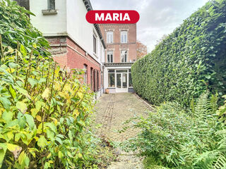  Maison à vendre 10 pièces 301 m²