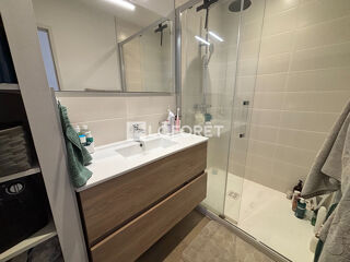  Appartement à louer 3 pièces 57 m²
