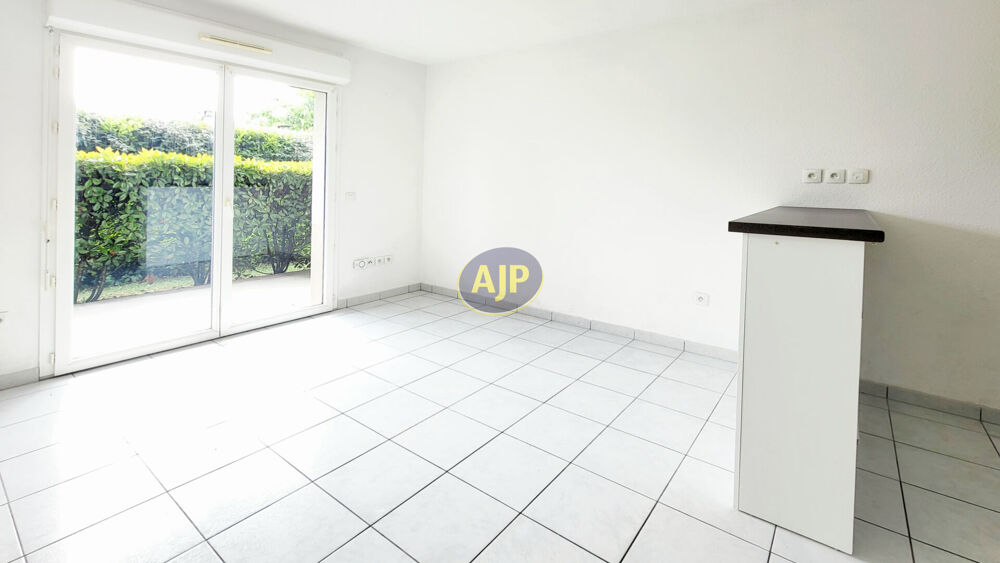 Saint Médard En Jalles Appartement T2 35.7m² avec terrasse