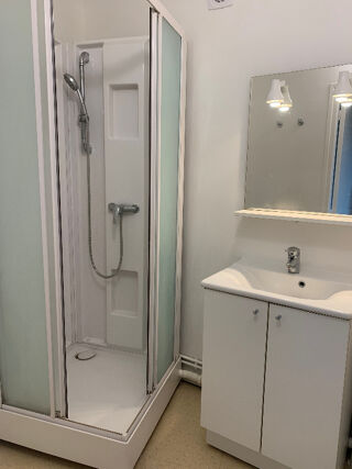  Appartement à louer 2 pièces 37 m²