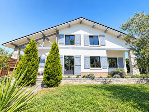   Maison familiale 260m² + T2 indépendant, garage Maison - 7 pièce(s) - 260 m²