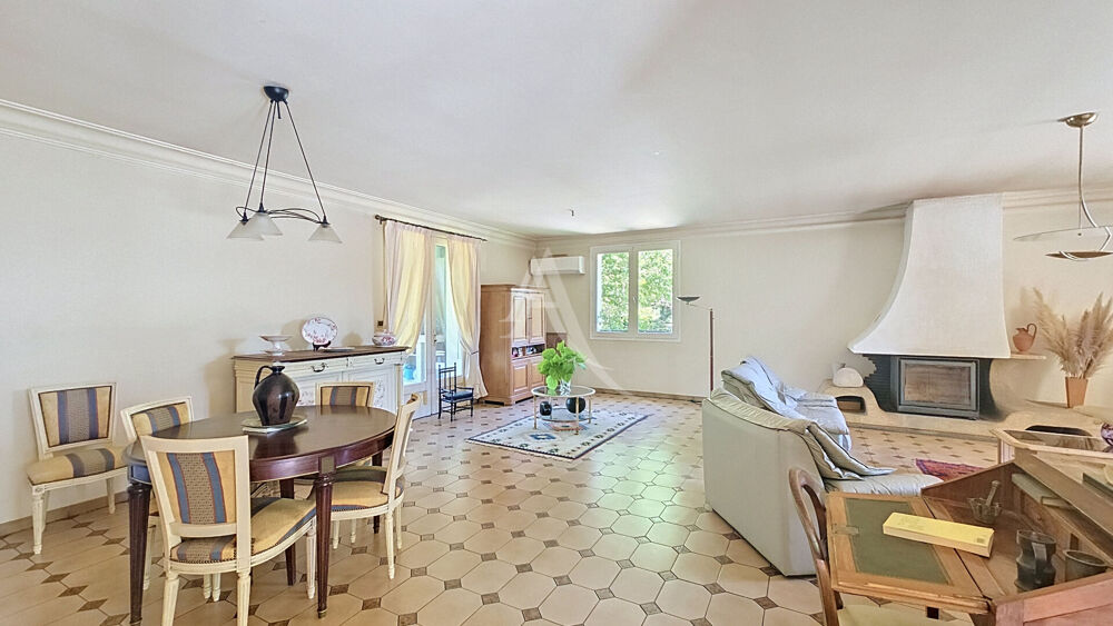 Vente Maison CASTELMAUROU, maison traditionnelle T6  avec sous-sol complet. Castelmaurou