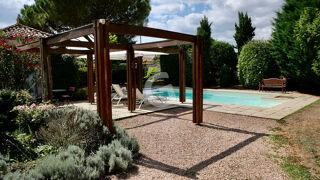  Maison  vendre 5 pices 230 m