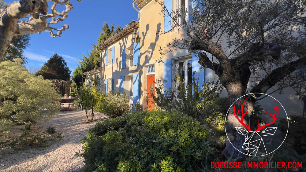 Propriété de 5,5 hectares au pied des Alpilles
