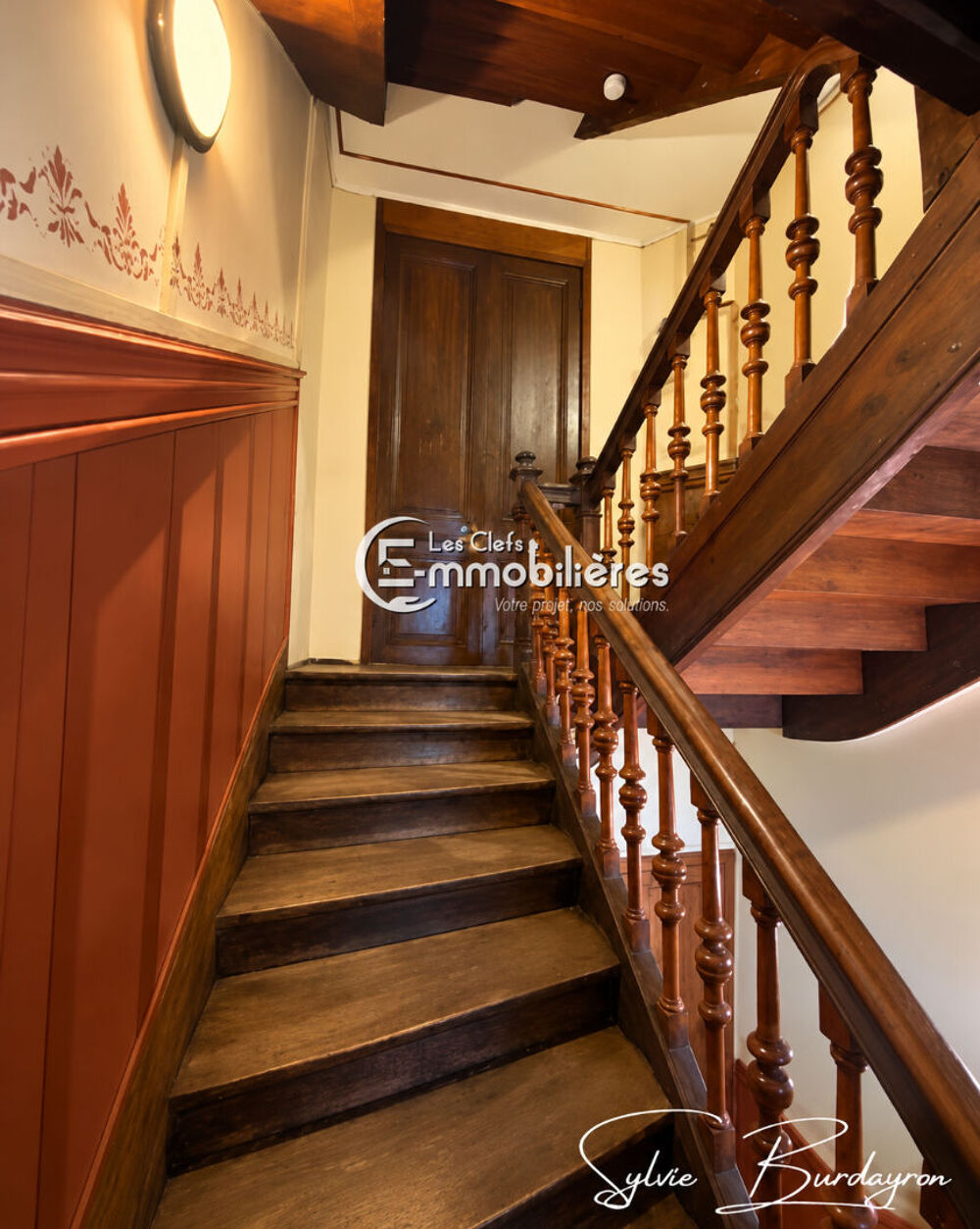 Vente Appartement Nouveauté - Lons-le-Saunier (39000) - Quartier recherché - Appartement T5 de 129 m² avec 88  m² de dépendances - Parc arboré Lons le saunier