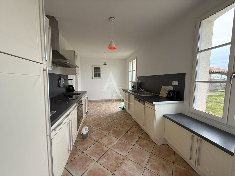 Vente Maison Maison L Aiguillon Sur Vie 6 pièce(s) 135 m2 L aiguillon sur vie