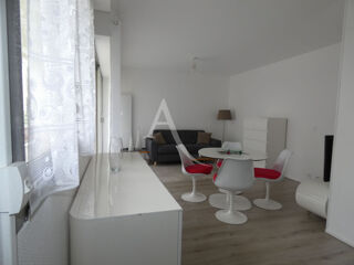  Appartement à louer 1 pièce 33 m²