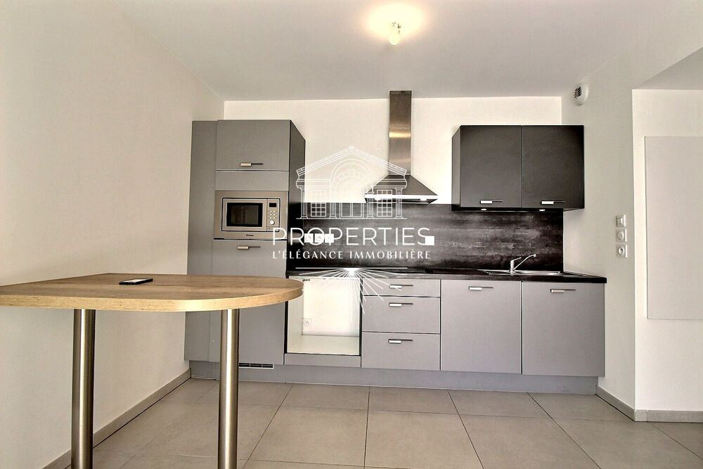 Vente Appartement BORMES - LE PIN - SUPERBE T2 - GRANDE TERRASSE -  PISCINE Bormes les mimosas