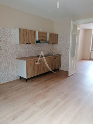  Appartement à louer 2 pièces 48 m²