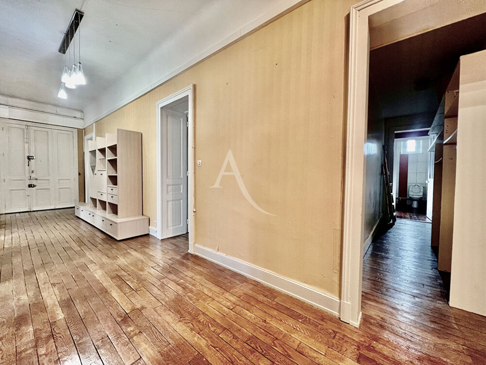 Epinal centre, appartement chaleureux .