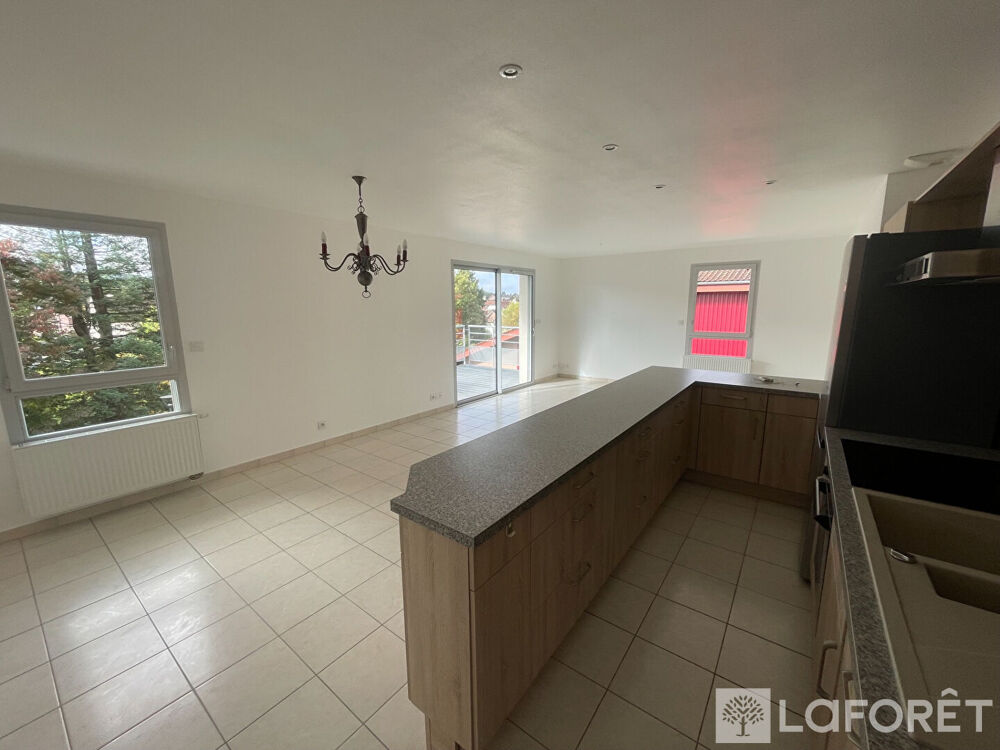 Location Appartement Appartement Seloncourt 5 pièce(s) 86.30 m2 Seloncourt