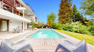  Maison � vendre 8 pi�ces 219 m�