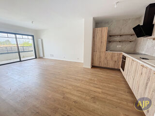  Appartement à louer 2 pièces 57 m²