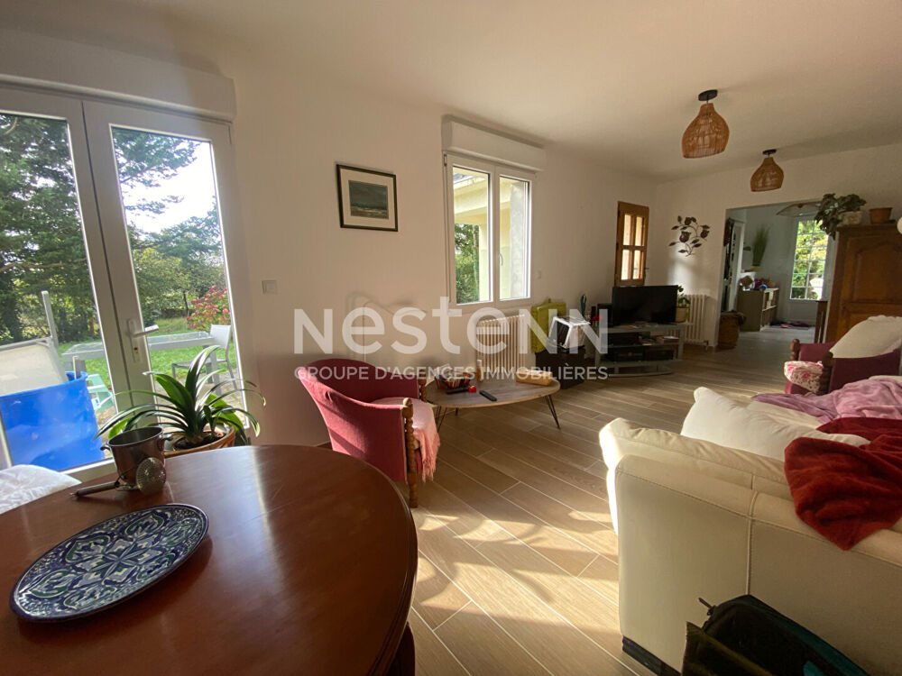 Maison avec dépendances et 7000m² de terrain à CADEN