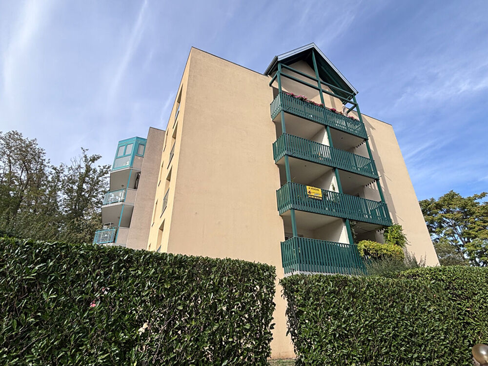 Vente Appartement Appartement charmant à Cernay : 2 pièces, terrasse, cave et garage - le combo gagnant ! Cernay