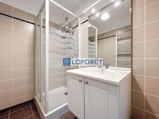  Appartement à louer 4 pièces 102 m²