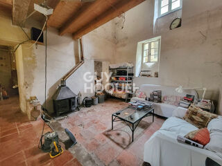  Villa  vendre 10 pices 370 m