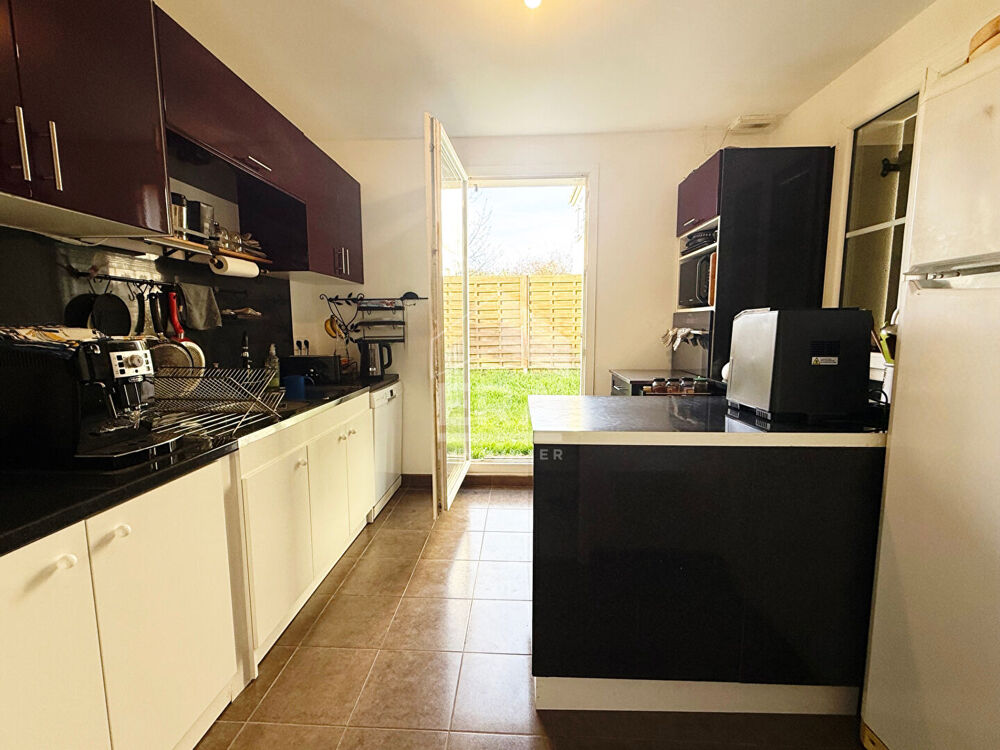 Vente Maison Maison Périgny 4 pièces 95 m². Perigny