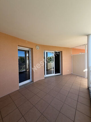  Appartement à louer 4 pièces 87 m²