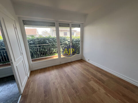   Local professionnel BORDEAUX CAUDERAN PROCHE MERIGNAC 107M² 