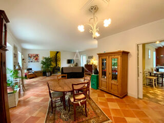  Maison � vendre 8 pi�ces 210 m� Jonzac